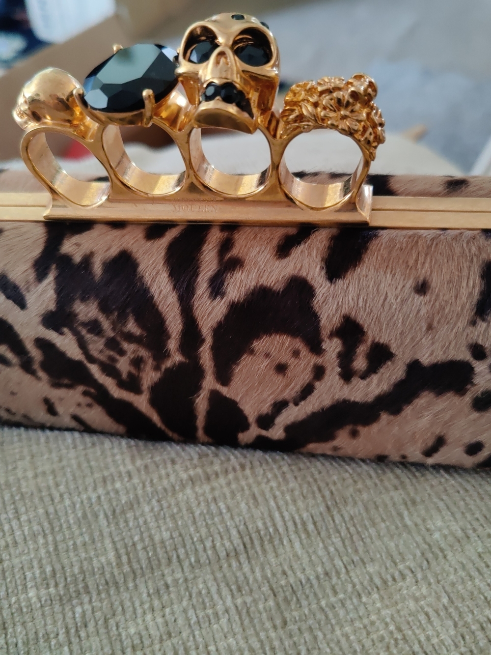 (Vintage 2013) Alexander McQueen Knuckle Box Clutch Pony Hair - Picture 5 of 14